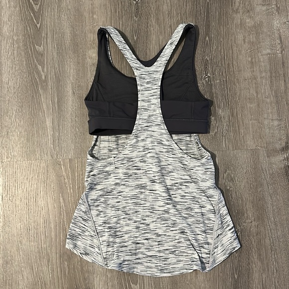Lululemon Women’s Sz 4 On‎ Track Athletic Workout Racer Back Sleeveless Tank Top - Picture 3 of 9